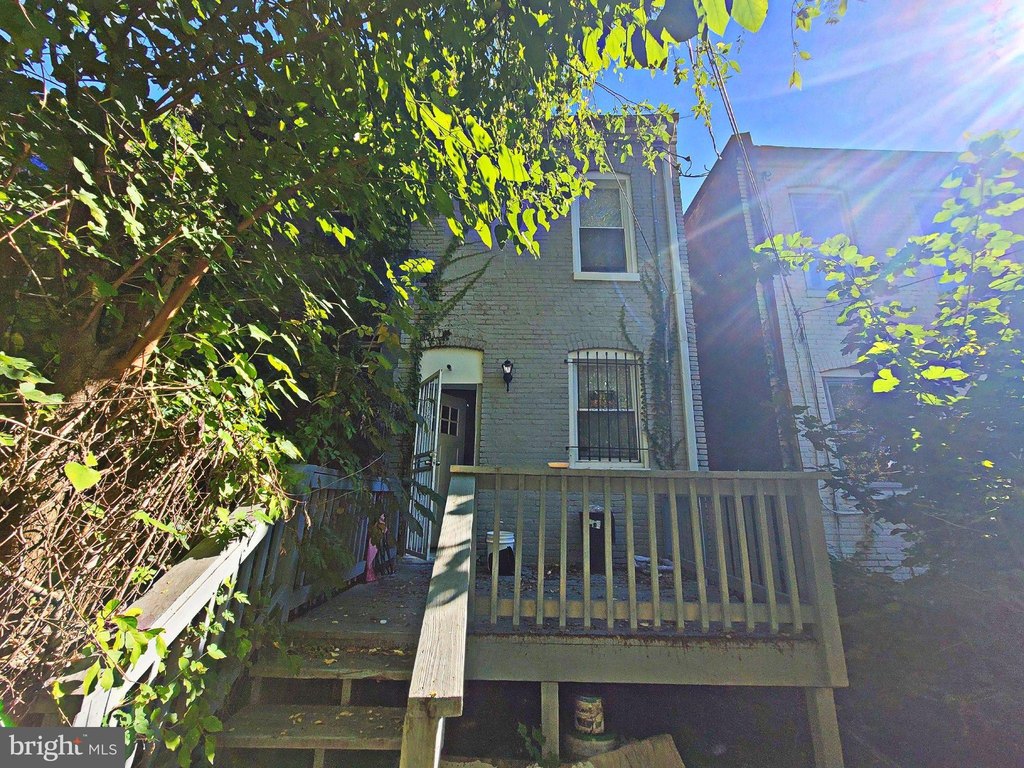 affordable house under 150K Baltimore Maryland