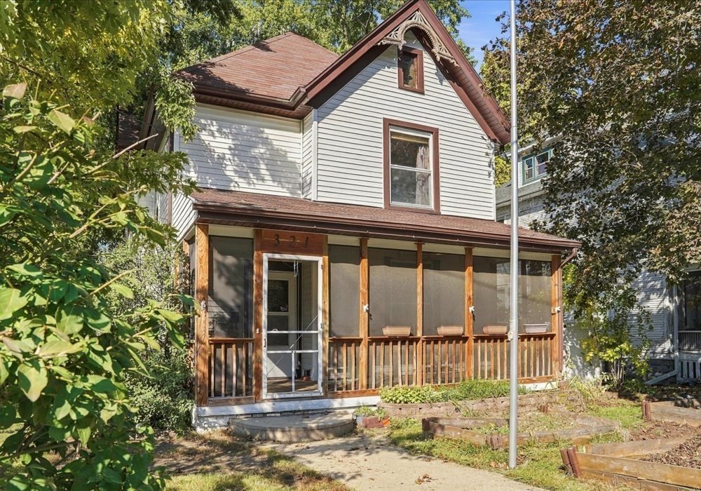 cheap housing under $150,000 Dixon Illinois