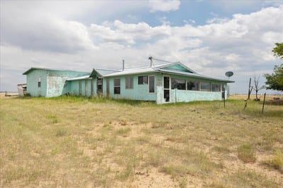 Albany Wyoming housing under 150,000
