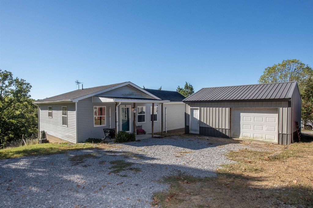 Dixon Kentucky housing under 150000