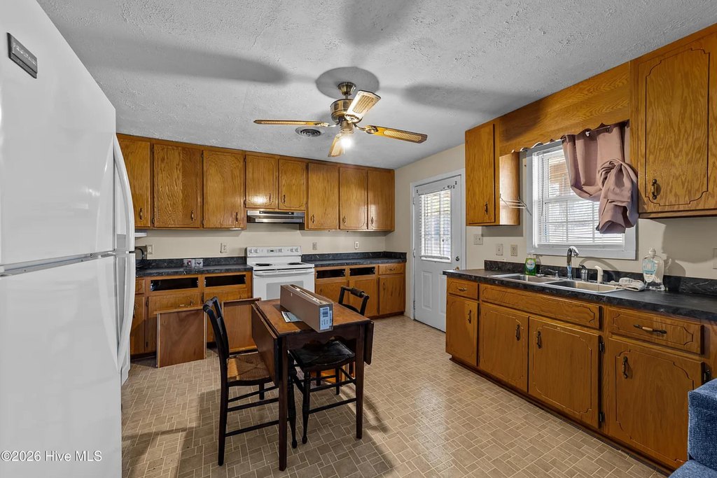 under 150,000 housing Whiteville North Carolina