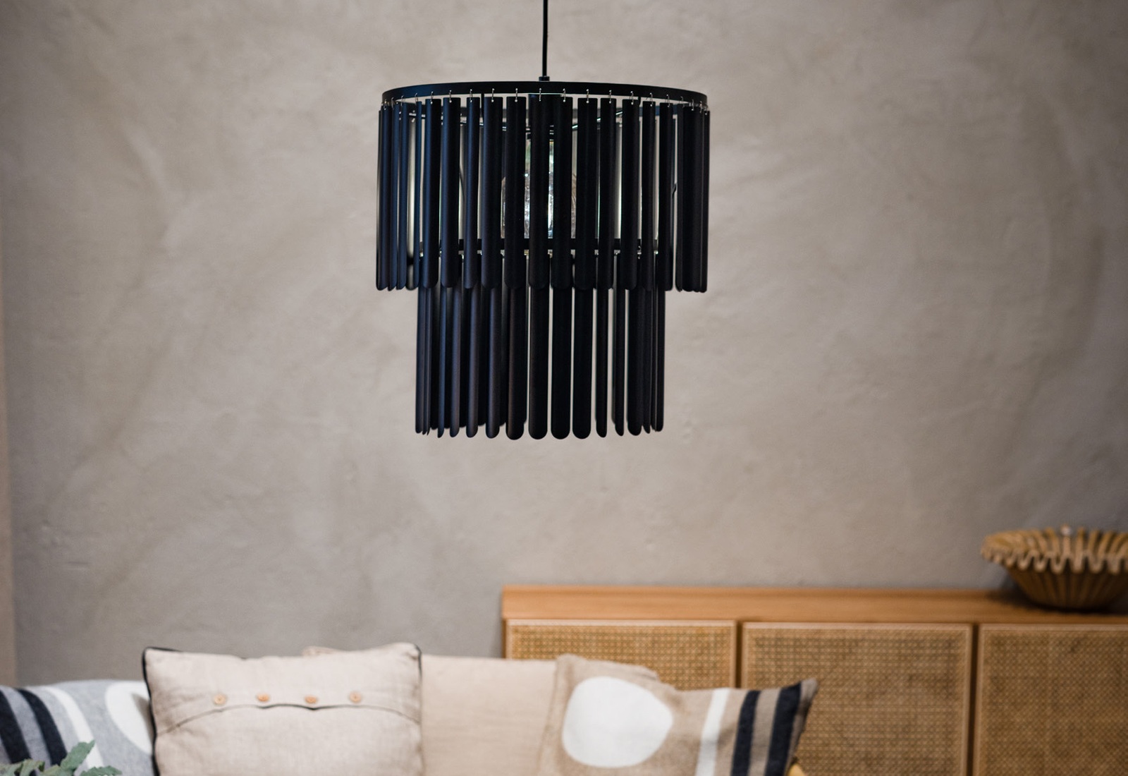 Suspension Markslöjd dans un intérieur contemporain