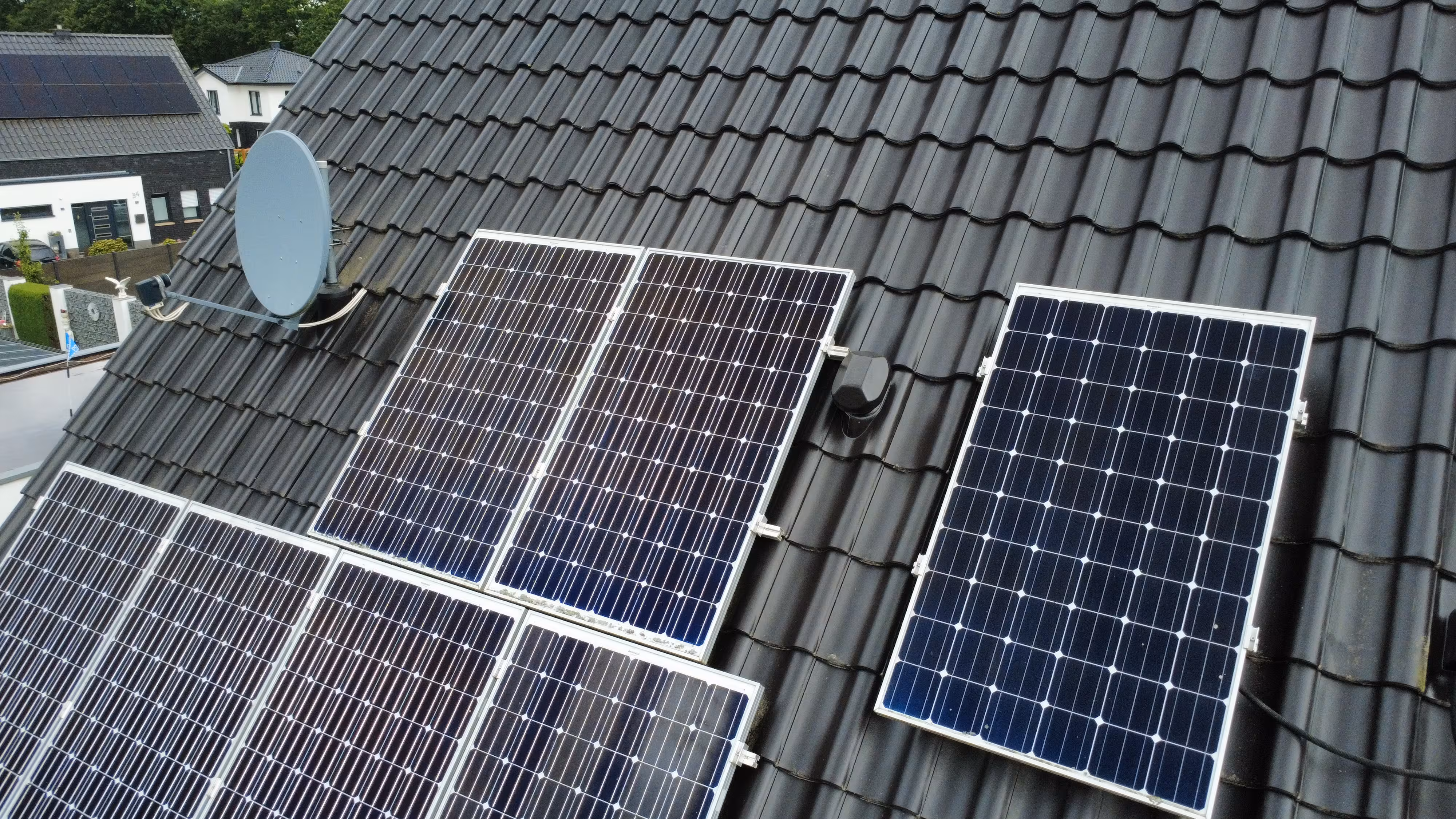 Professionell gereinigte Solaranlage aus Rheine