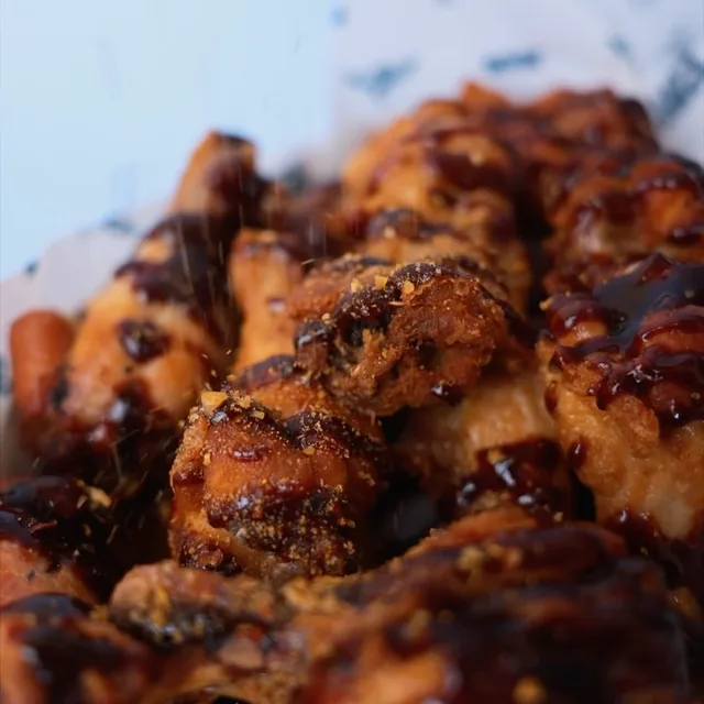 Sticky glazed wings with crunch topping