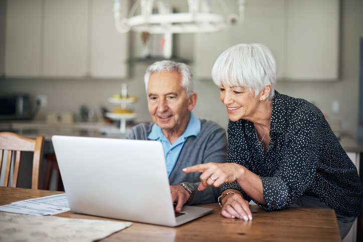 8 Ways Senior Living Simplifies Your Retirement Budget
