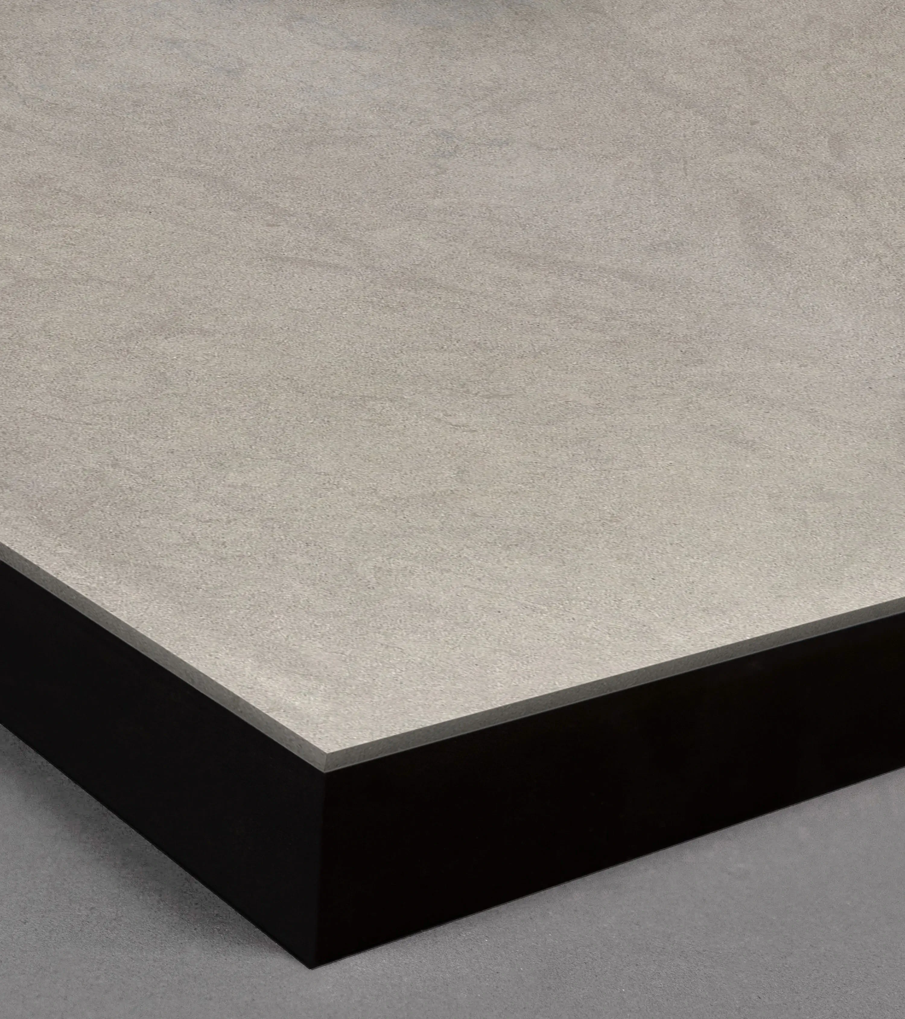 Closium Grey