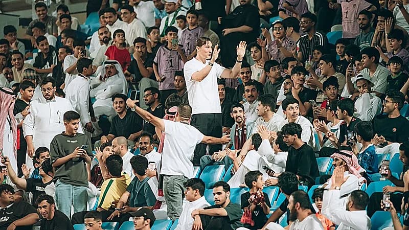 فرحة هستيرية لرئيس الخلود بعد هدف الفوز على ضمك
