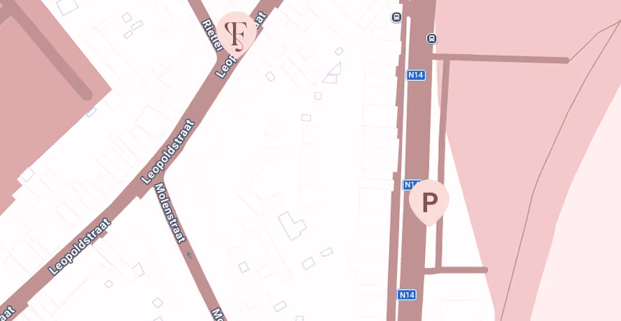 Kaart met de ligging van studio Fleur in de Leopoldstraat in Duffel en de gratis parking op wandelafstand