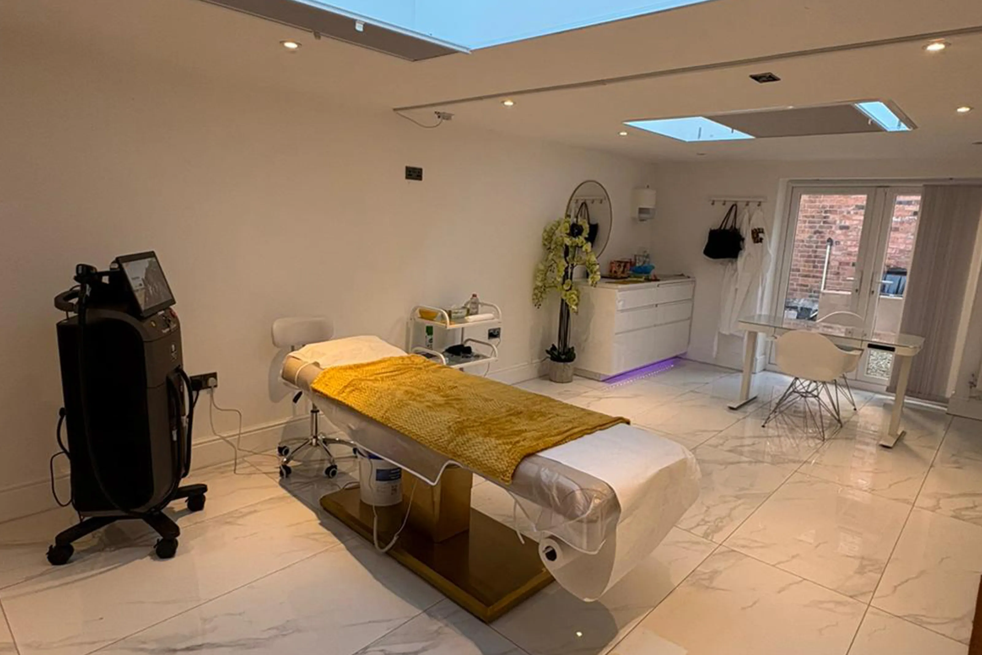 Hagley Road clinic, 271 Hagley Road, Birmingham B16 9NB
