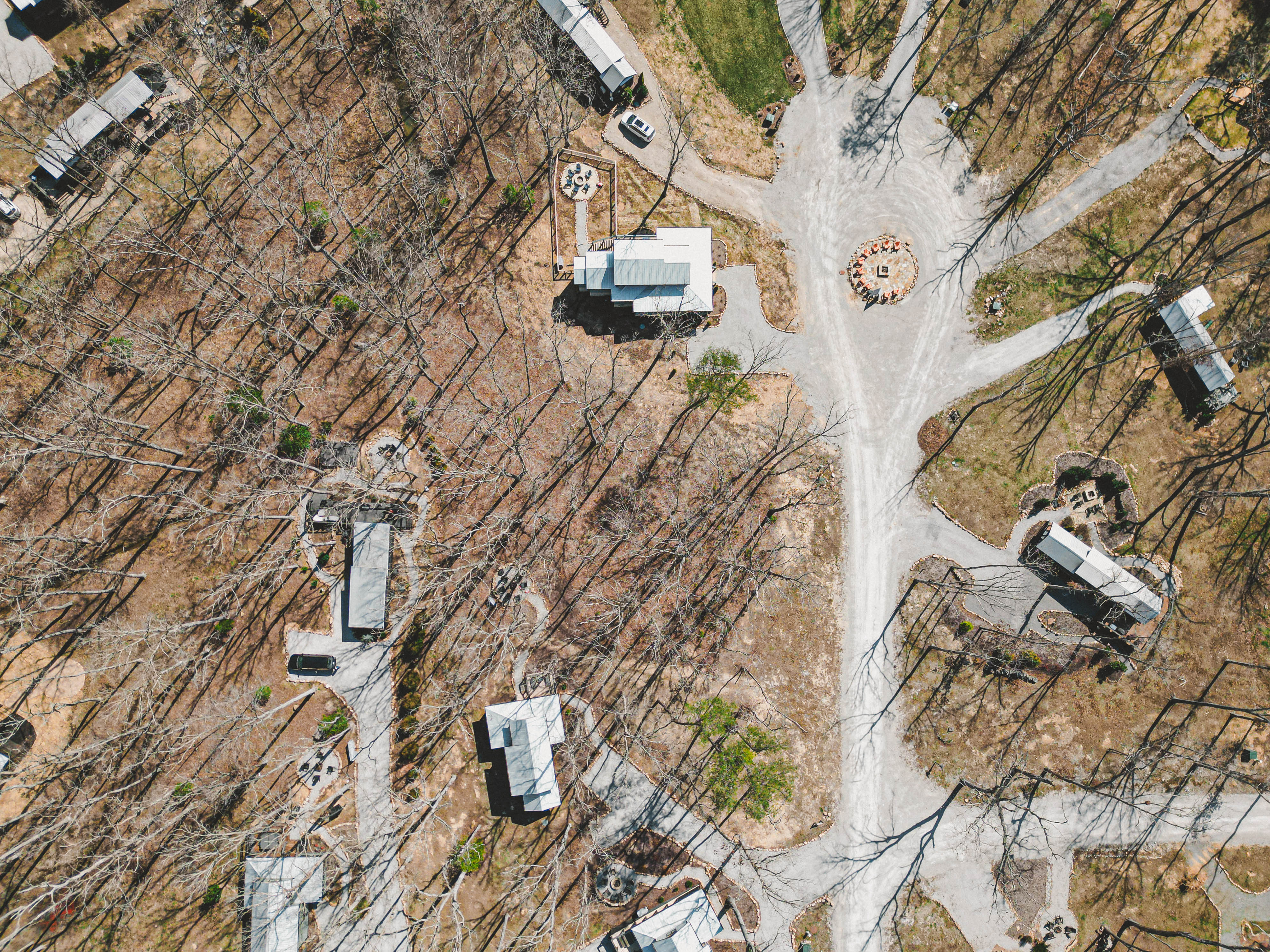 Aerial view of the bluff and tree line bordering Lot 85, The Retreat at Water's Edge.