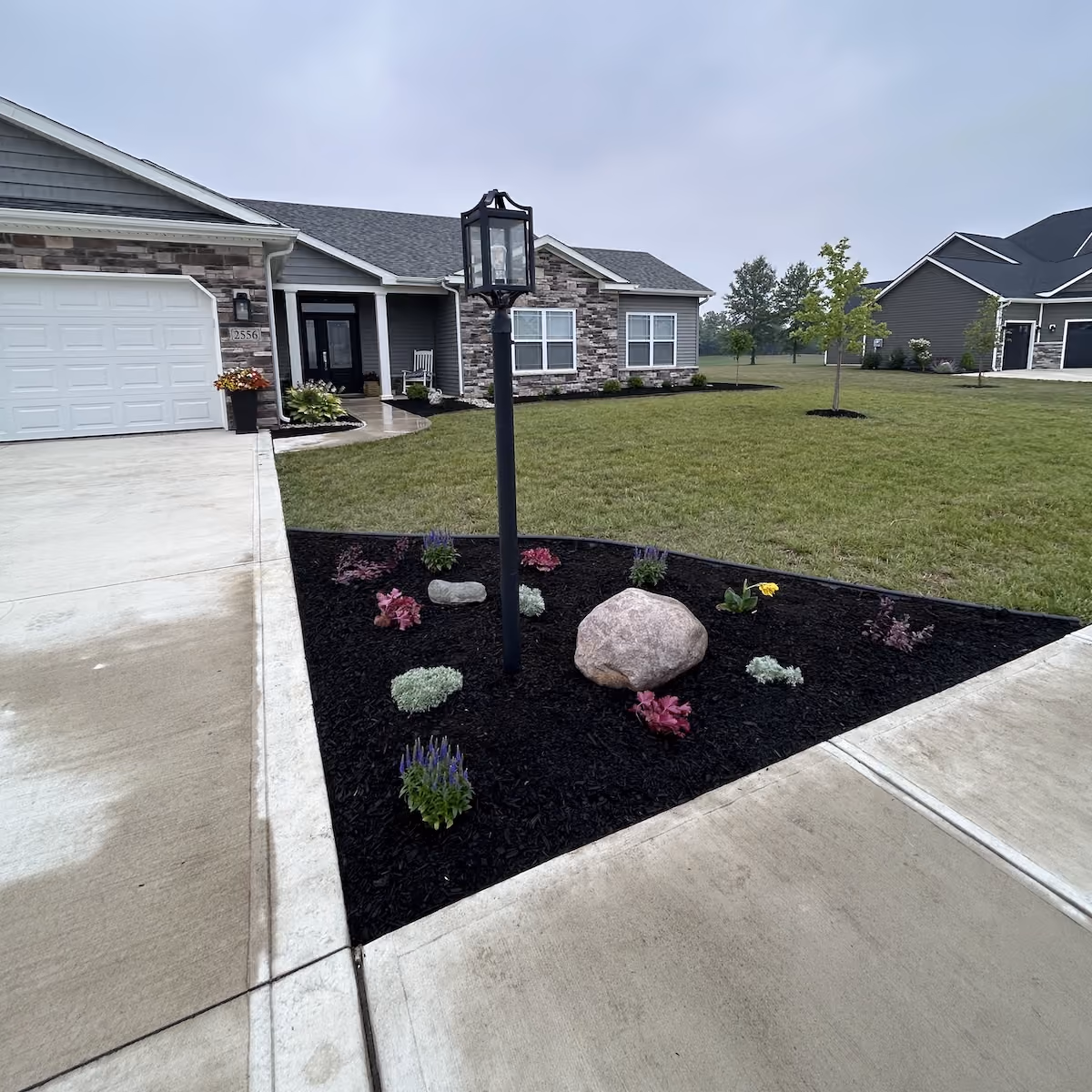 landscape bed maintenance | Monmouth Valley Lawn and Landscaping | Decatur, Indiana