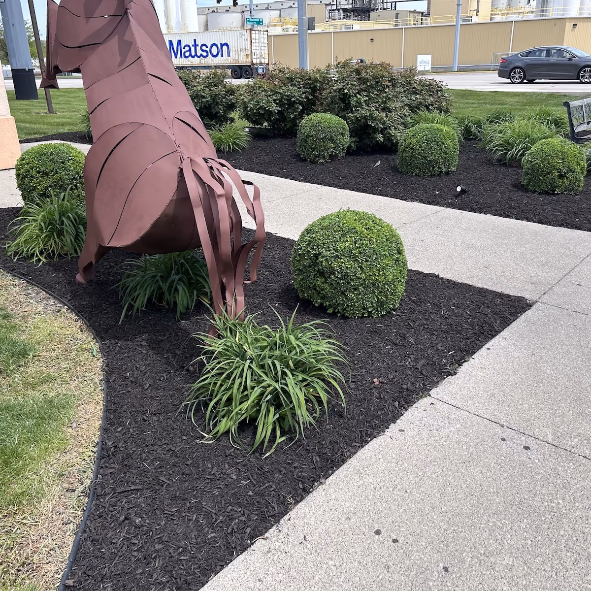fresh mulch installation | Monmouth Valley Lawn and Landscaping | Northeast Indiana
