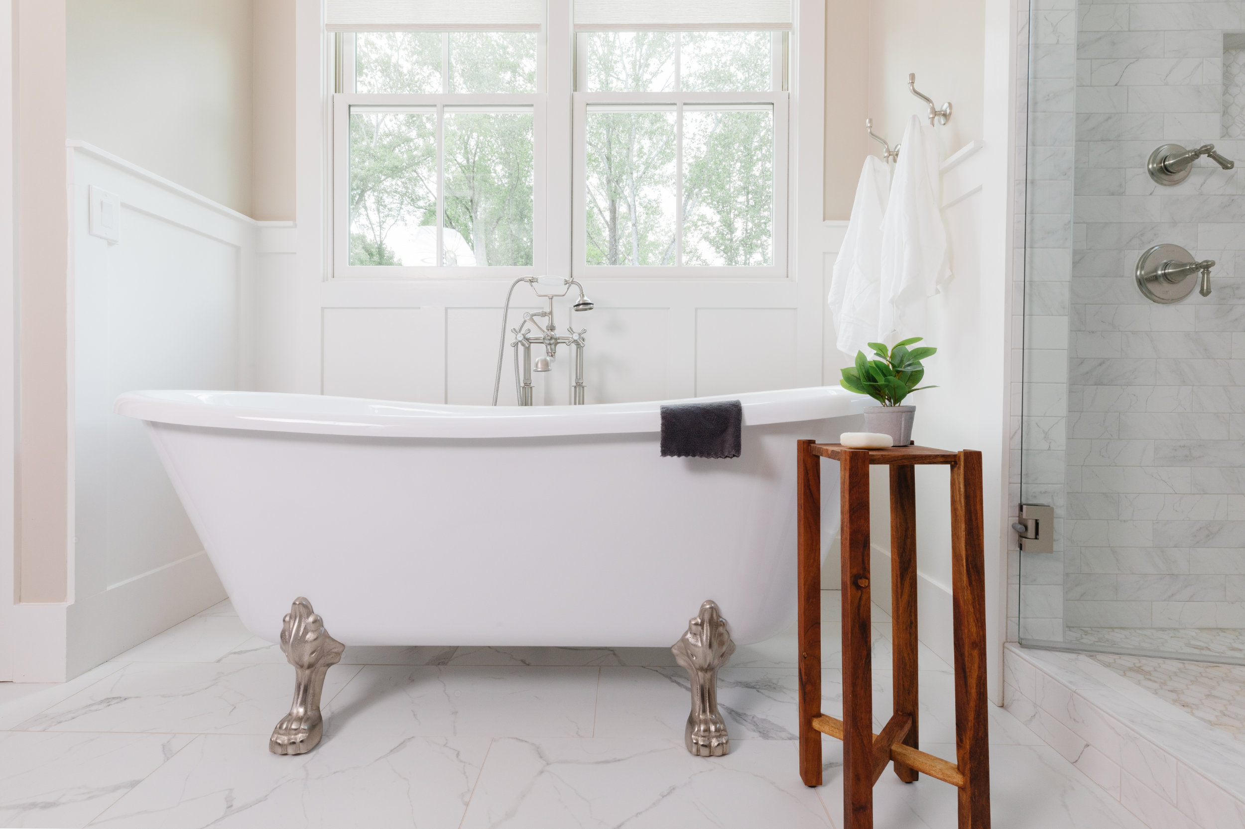 standalone tub in master bathroom