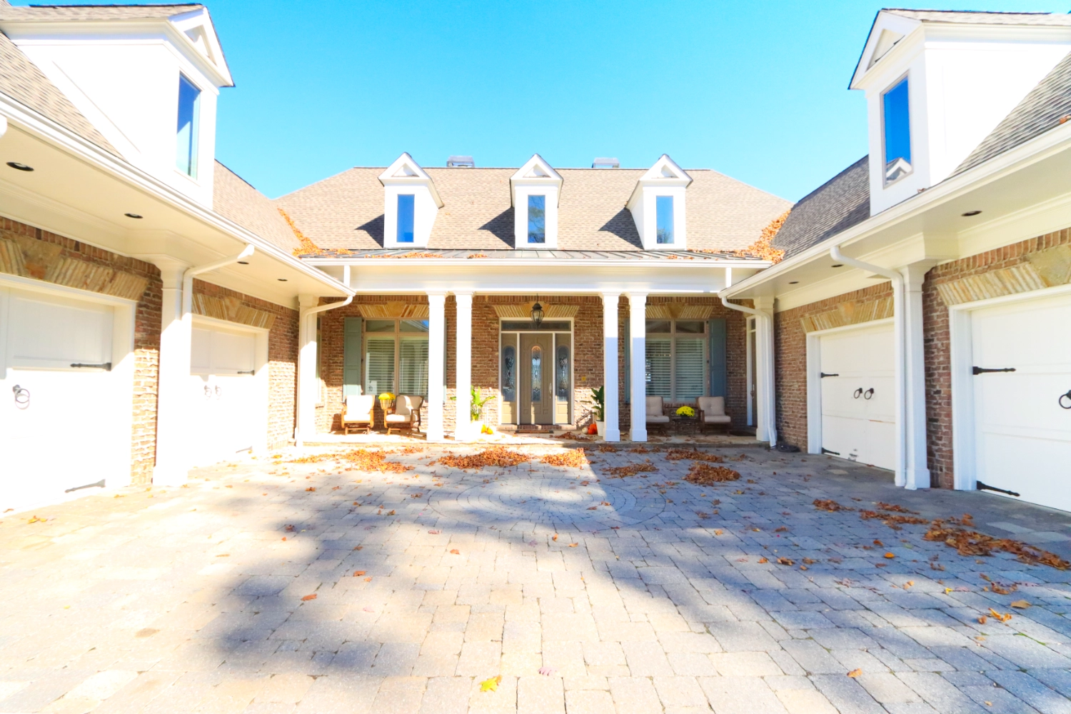 4 Car Garage