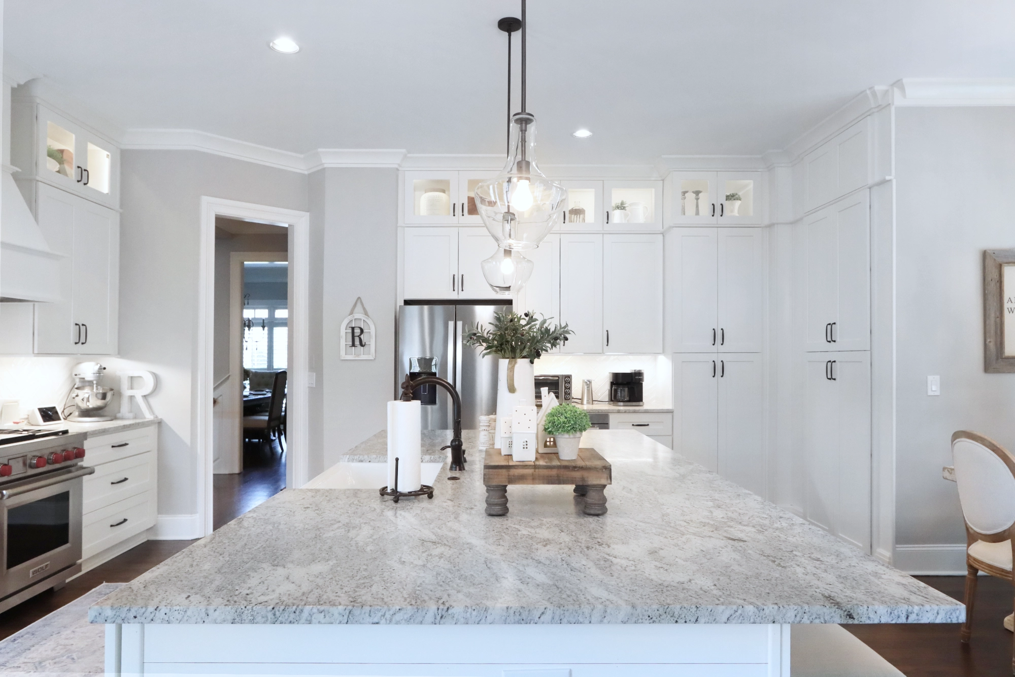 Kitchen Remodel with large Quartz Island