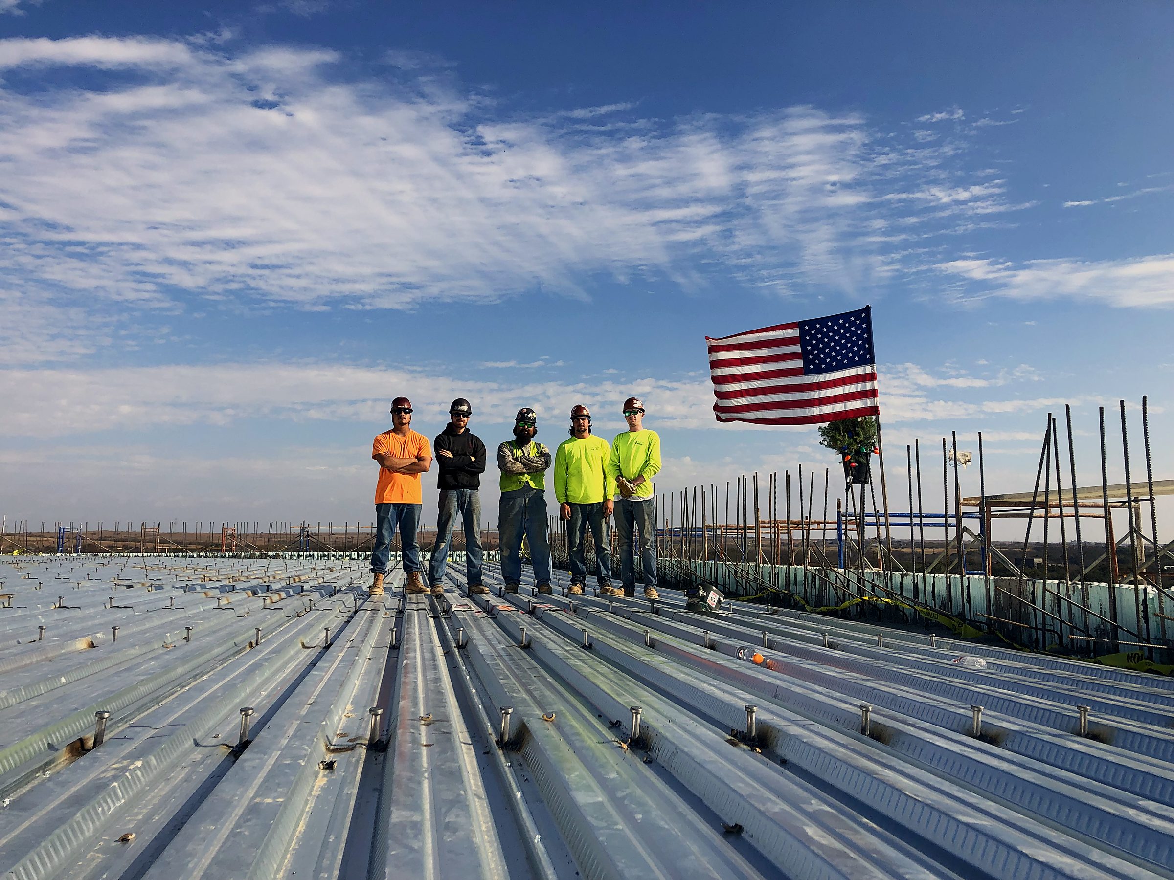 Hot Shot Specialty Welding crew on site