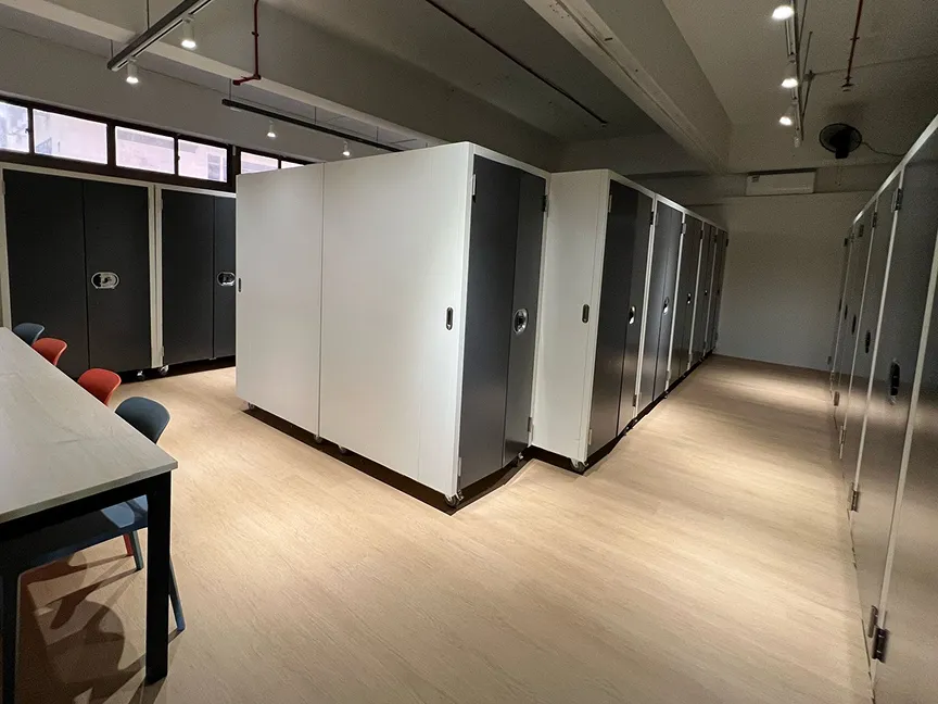 Air-conditioned storage lockers at Spaceship Jalan Pemimpin