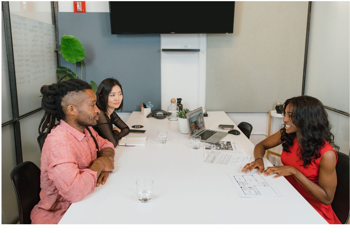 U.S-based companies are looking for a remote offshore writer that can conduct an AI content review.