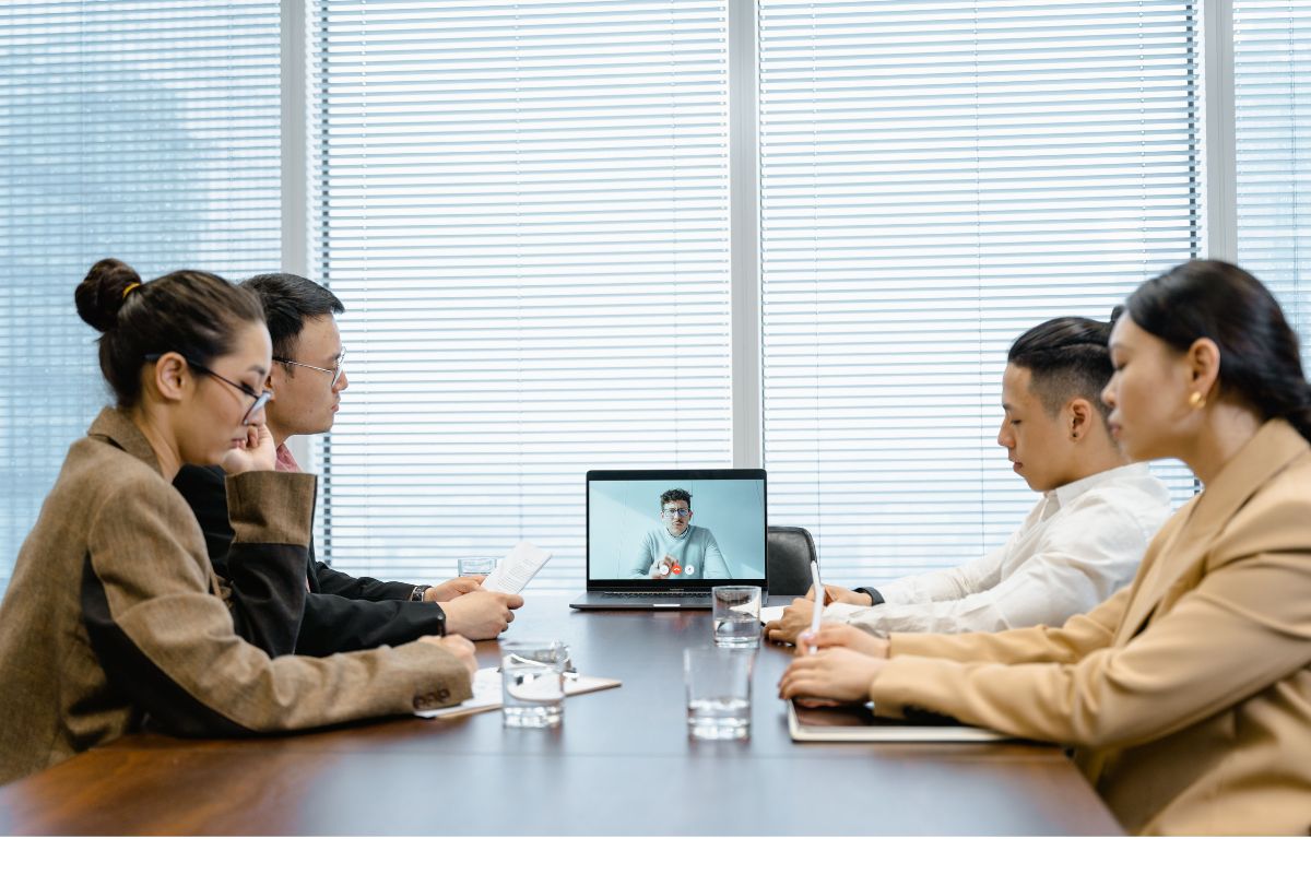 IT directors and COO are thinking of outsourcing IT network management