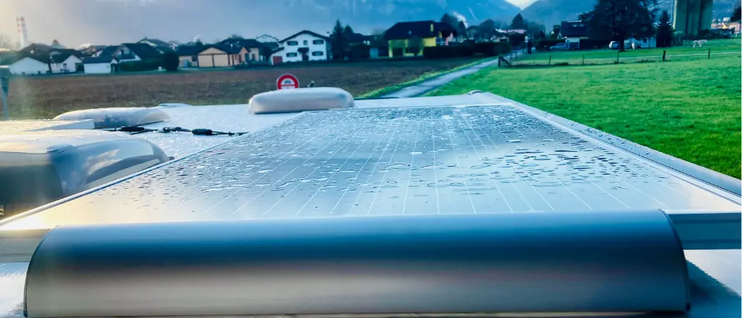 Panneaux photovoltaïques installés en toiture