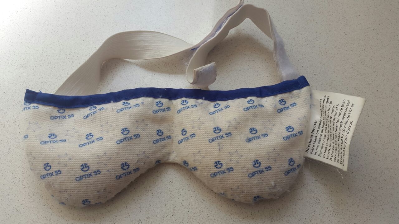 Reusable warm compress eye mask