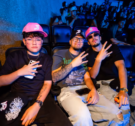 Merchdrop tour merchandise