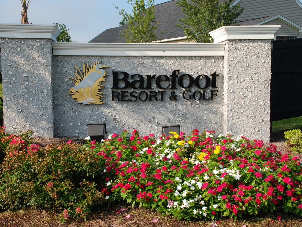 Barefoot Resort and Golf sign