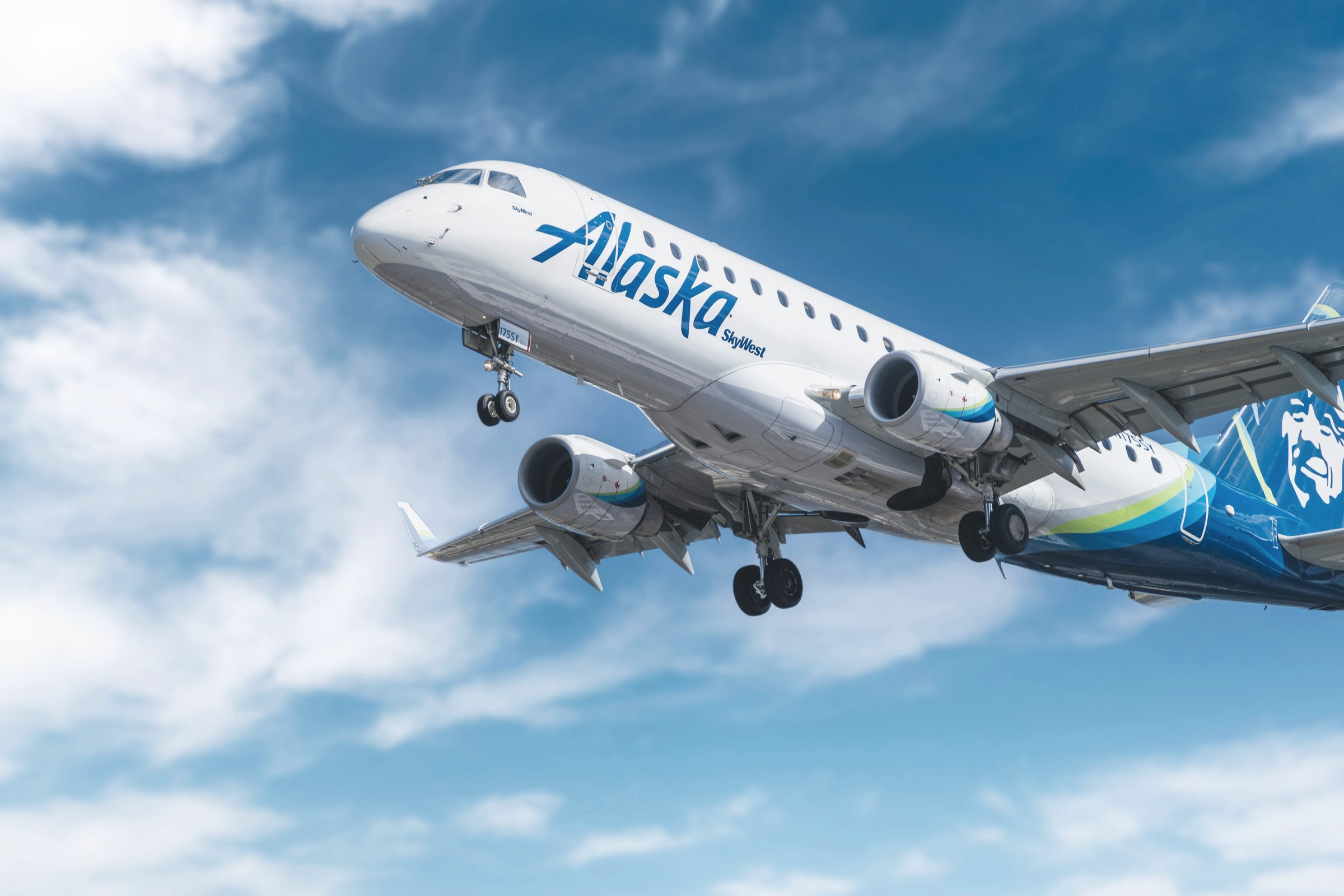 An Alaska Airlines aircraft climbing after take off