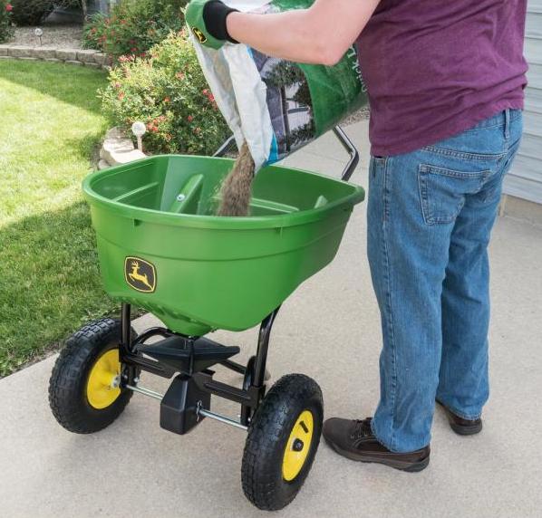 John Deere 130 Pound Spreader
