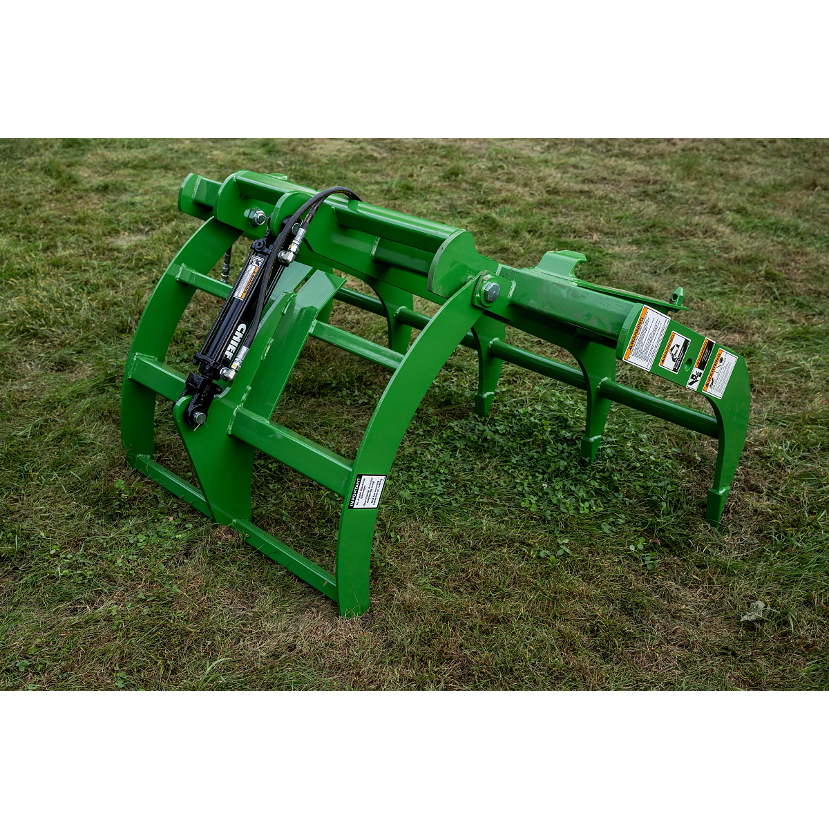 AV20 Root Grapple in grass
