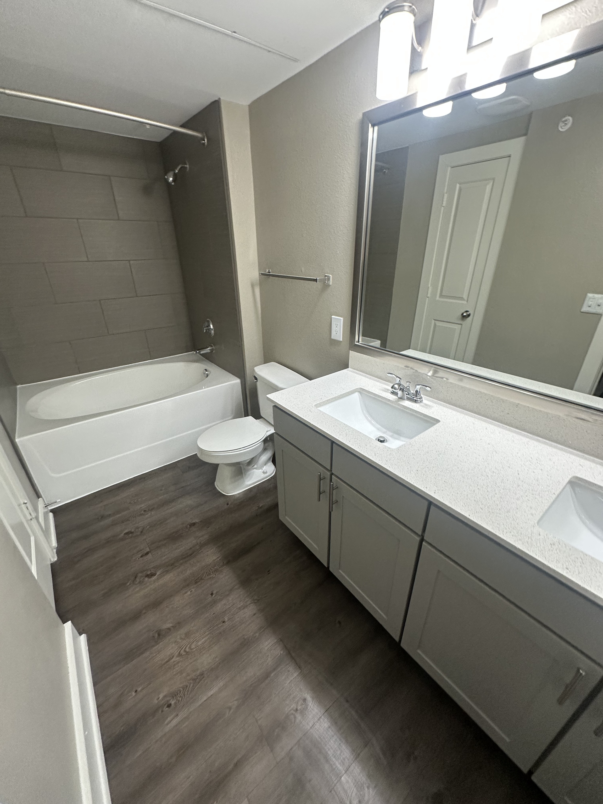 Garden Tub Bath cleaned by Luxe Luxury Cleaning