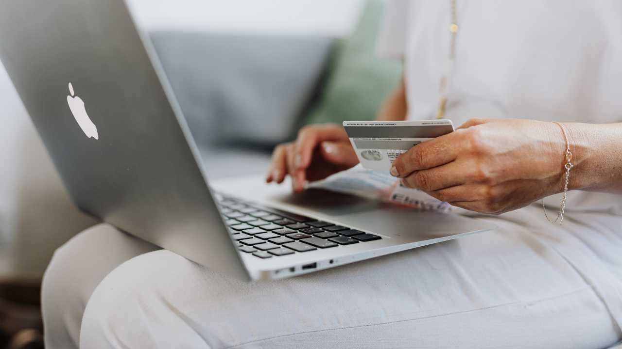 5 Ways E-commerce Merchants Increase Efficiency