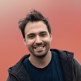 Porträtfoto von Enrique Alvarado