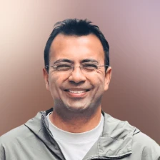 Headshot of Prateek Chakravarty