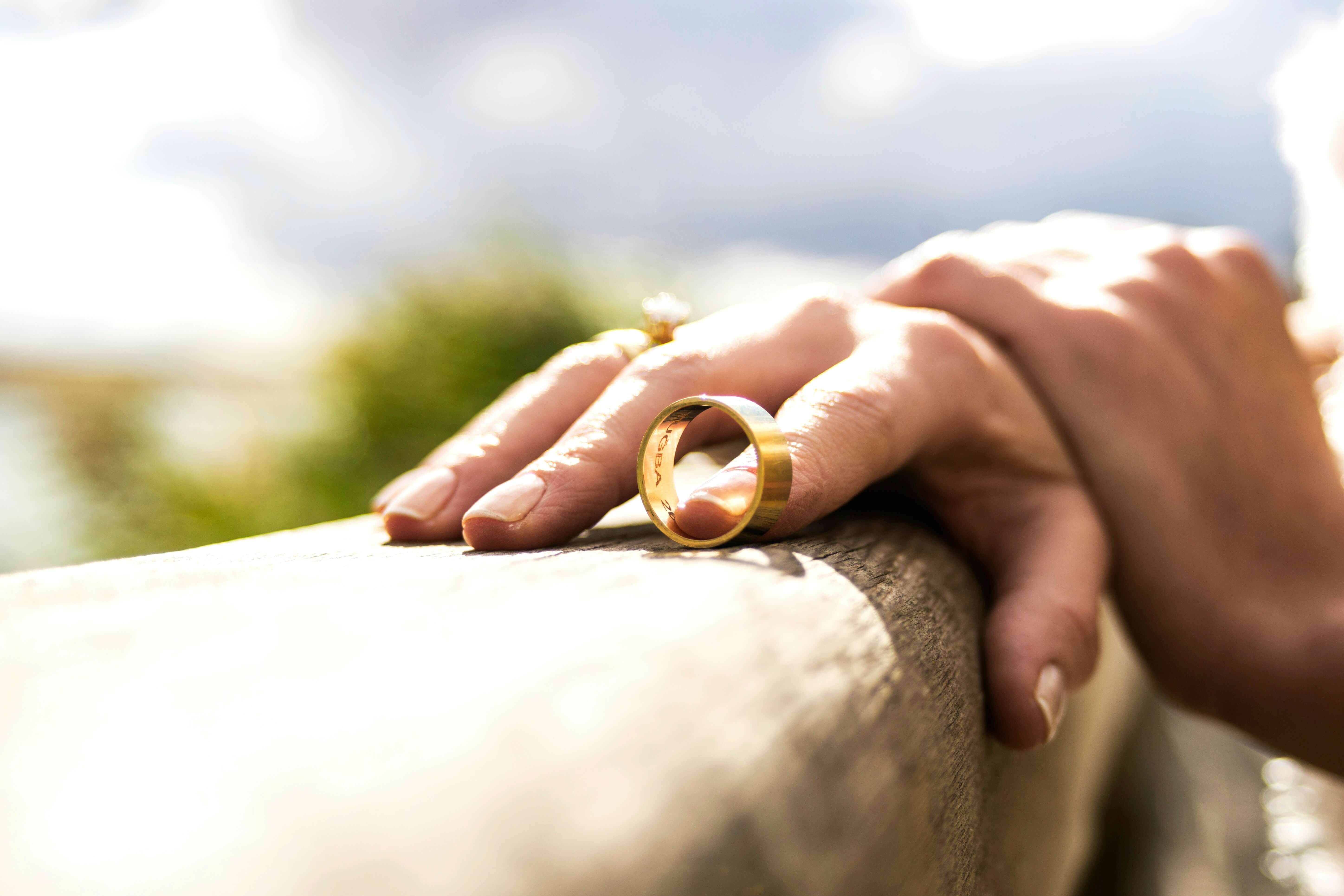 5 ways to protect your finances during and after divorce