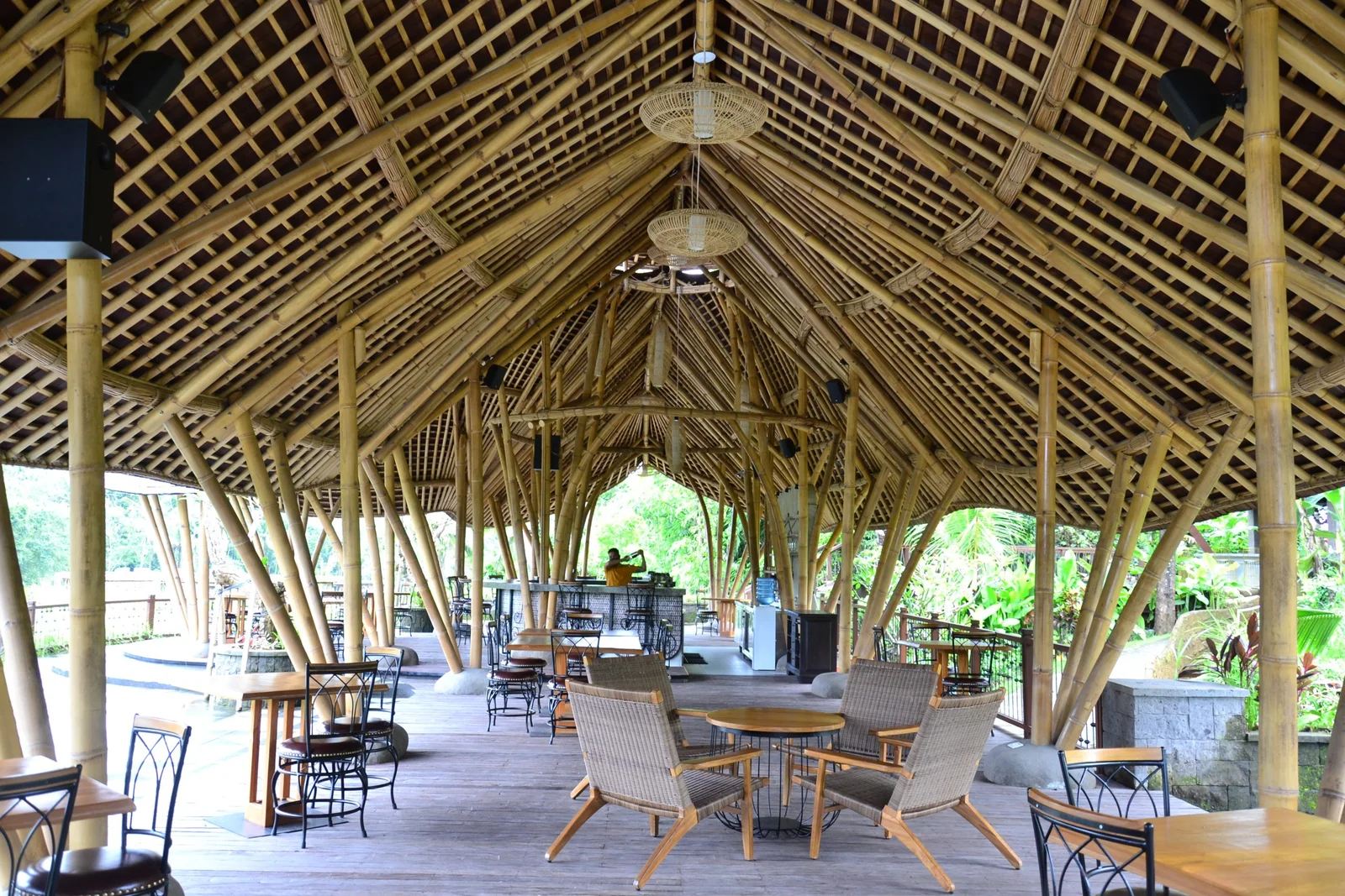 T'dung Restaurant terrace
