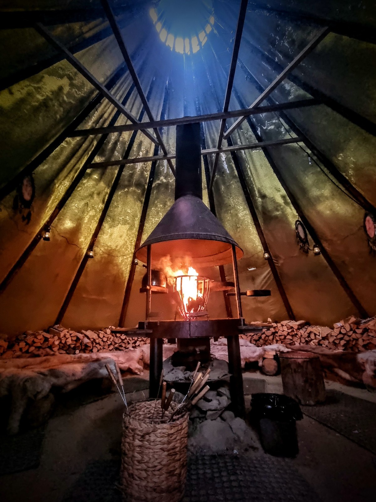 Cosy fireside hut at the Tundra Huskies farm