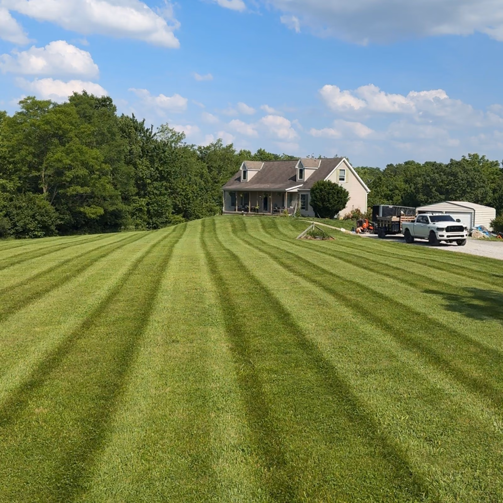 Triscapes professional lawn maintenance near me with fresh mowing, precise edging, and a clean finish

