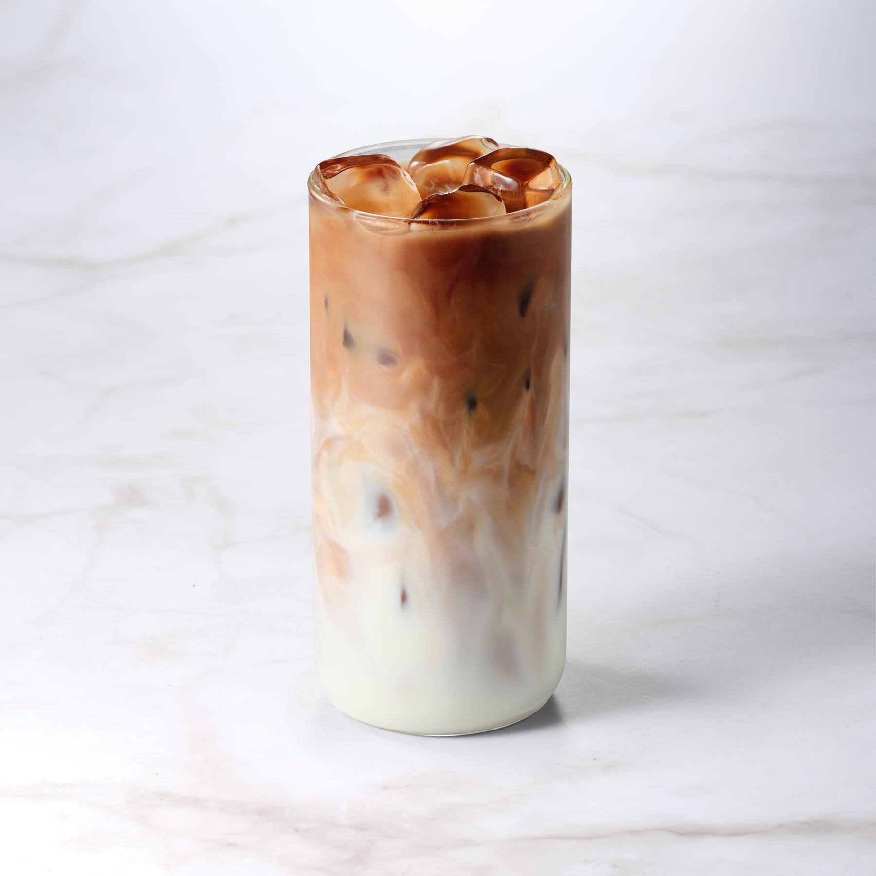 Vanilla Latte — Beverage — Iced — 16 oz