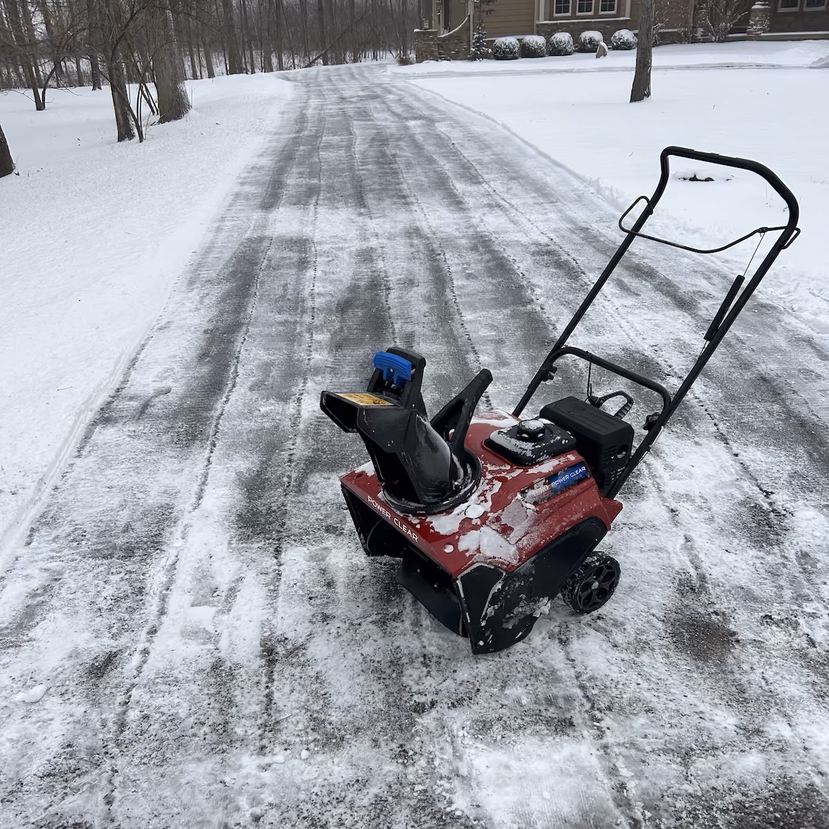 Professional snow removal near me by Howie’s Lawn Care LLC in West Jefferson, Ohio