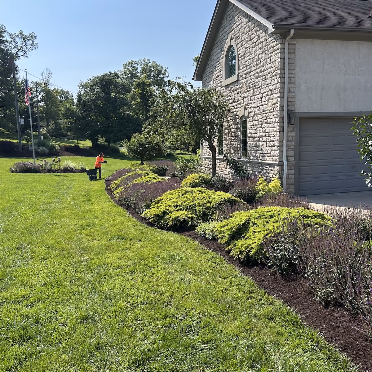 Custom residential landscaping by Howie’s Lawn Care LLC in Hilliard, Ohio
