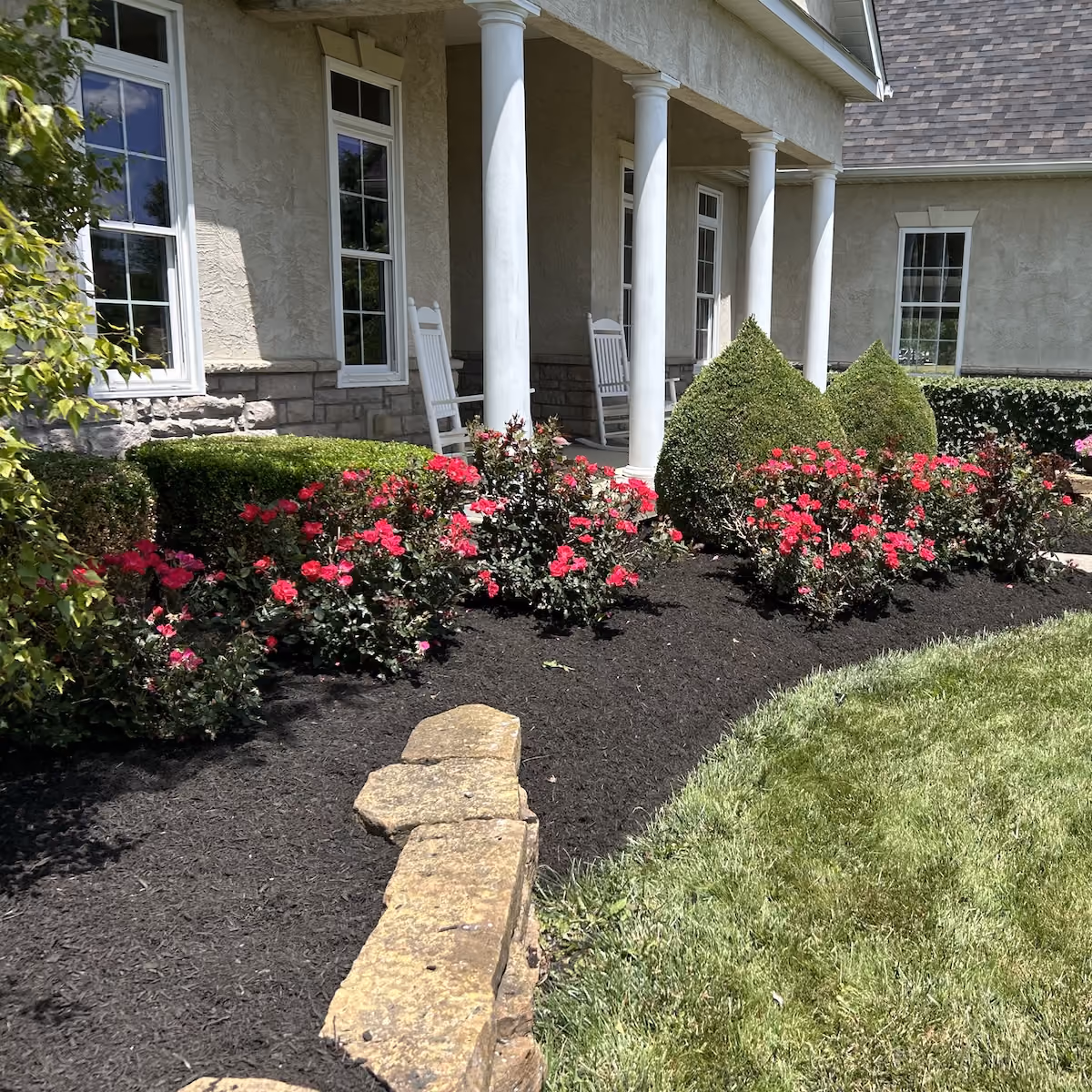 residential landscape cleanup and bed maintenance