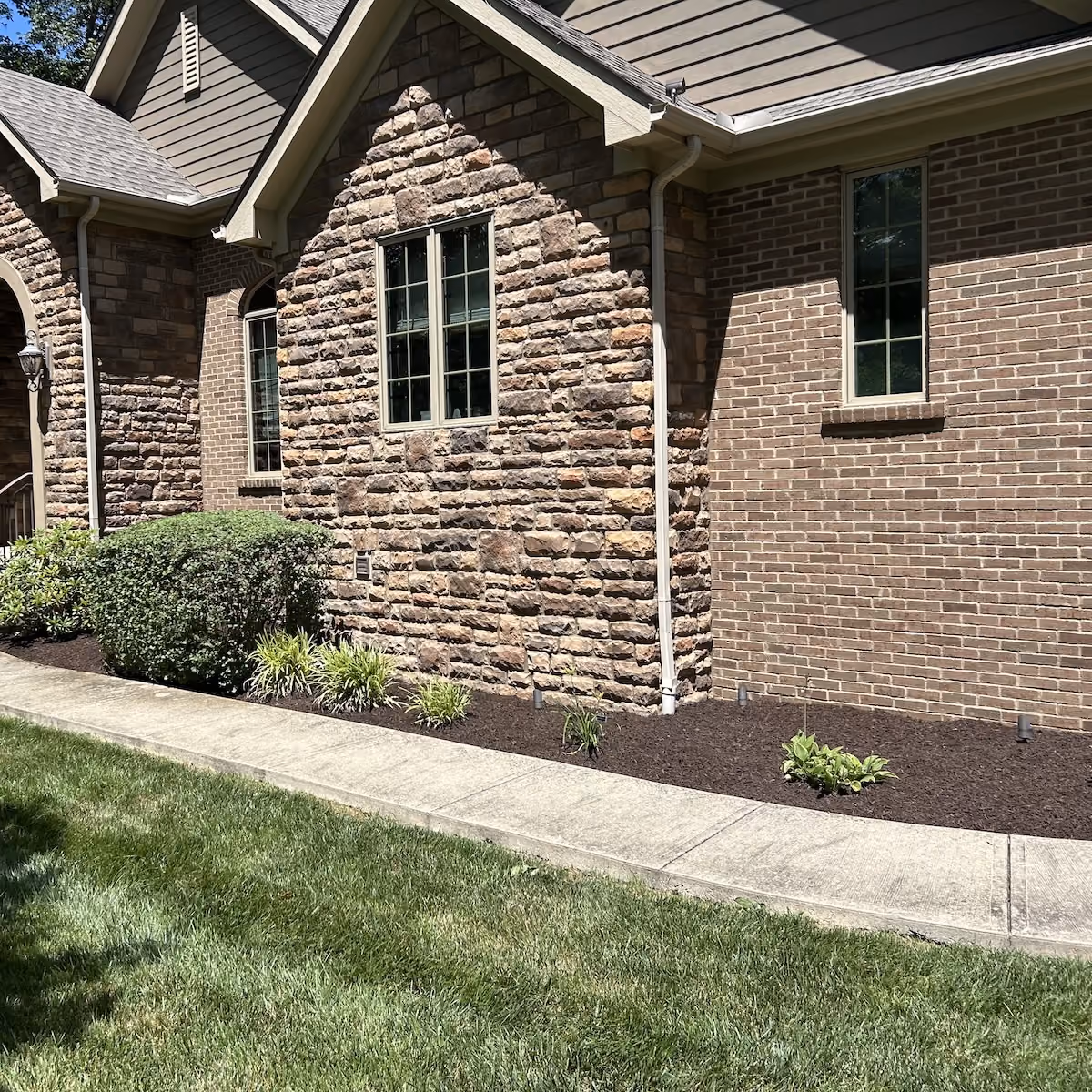 professional landscaping by Howie's Lawn Care LLC