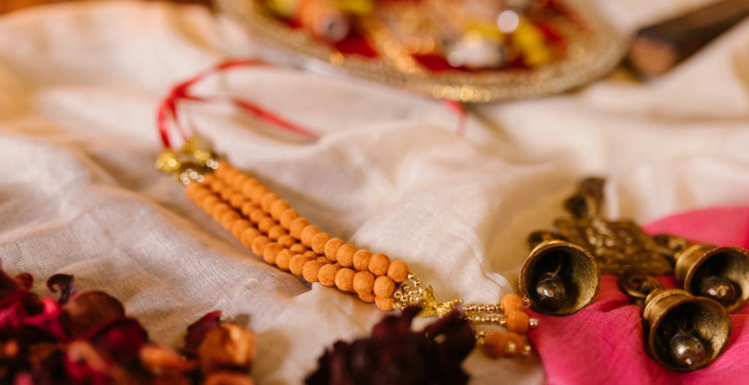 How To Bring Positivity Into Your Home: 10 Feng Shui Tips For Your Flat