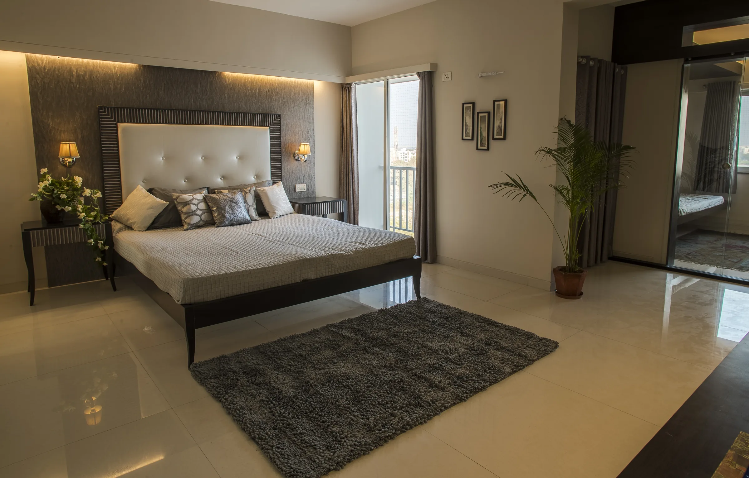 Samsara apartment bedroom