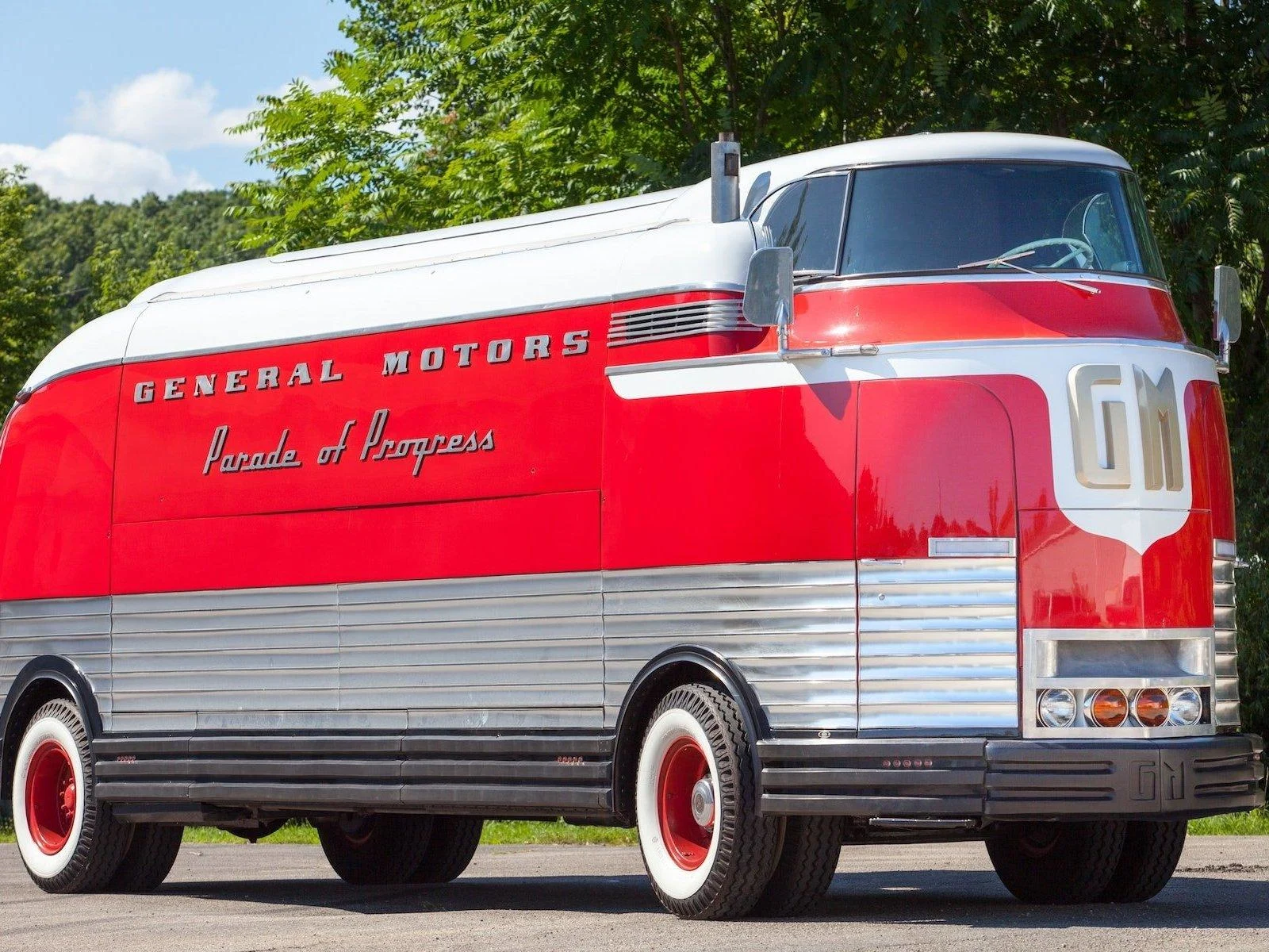 1940 GM Futurliner