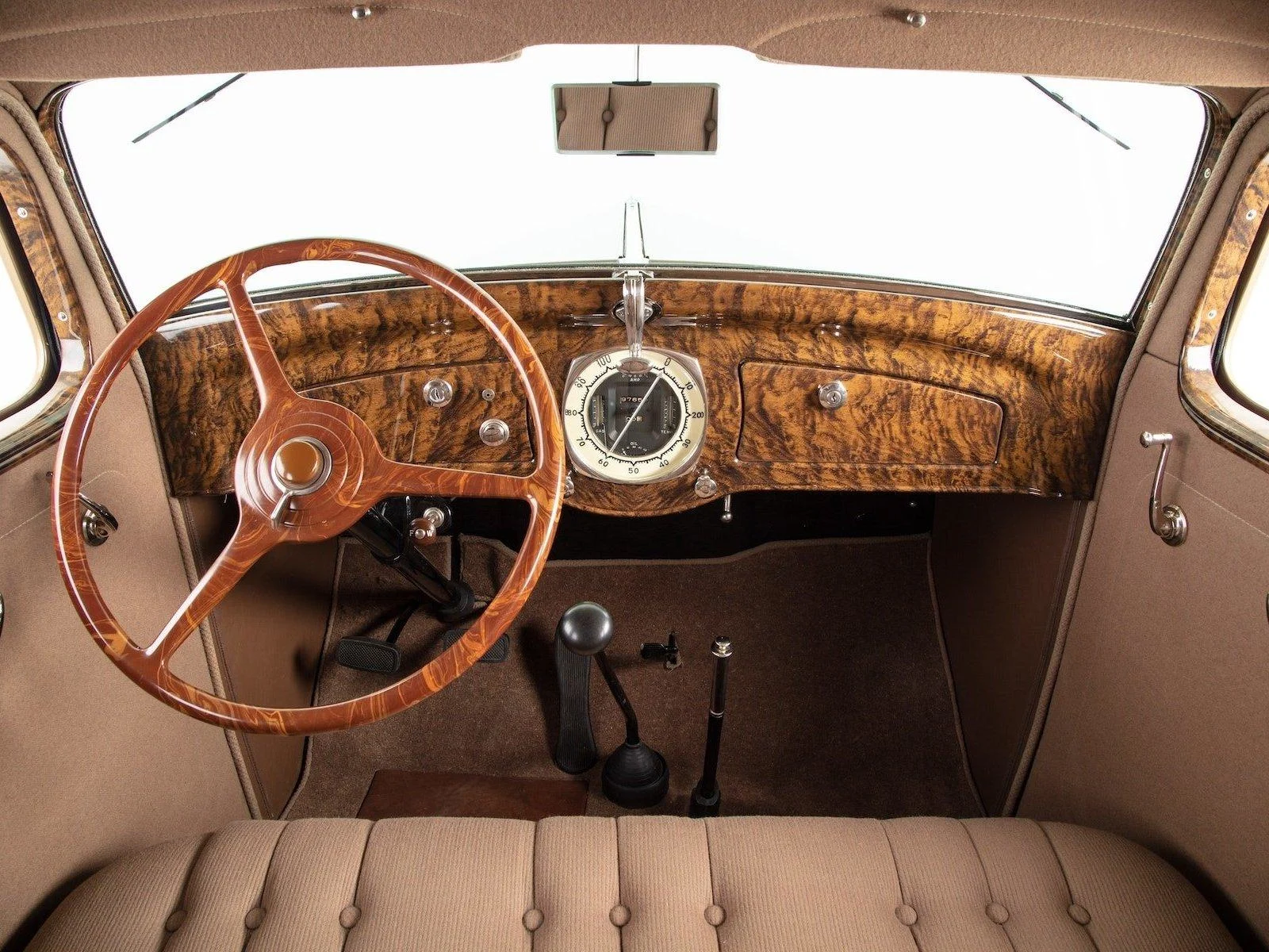 1933 Graham 8 Sedan