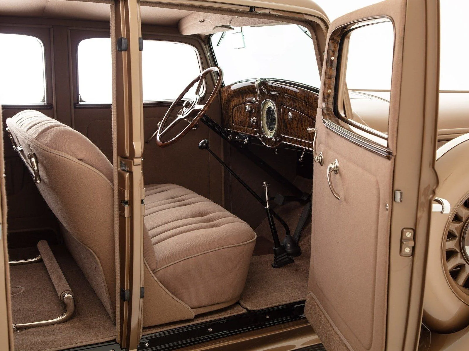 1933 Graham 8 Sedan
