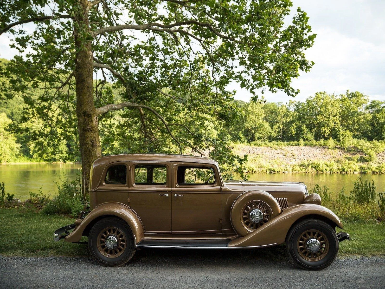 1933 Graham 8 Sedan