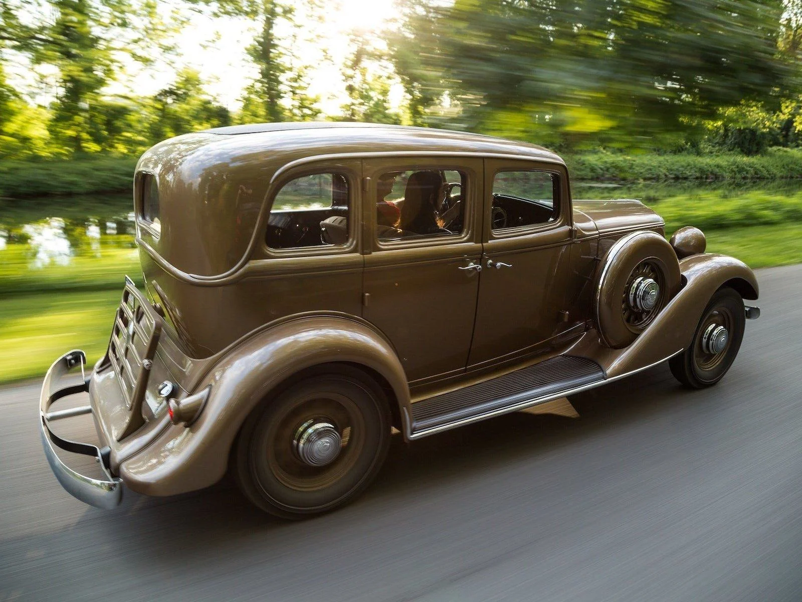 1933 Graham 8 Sedan